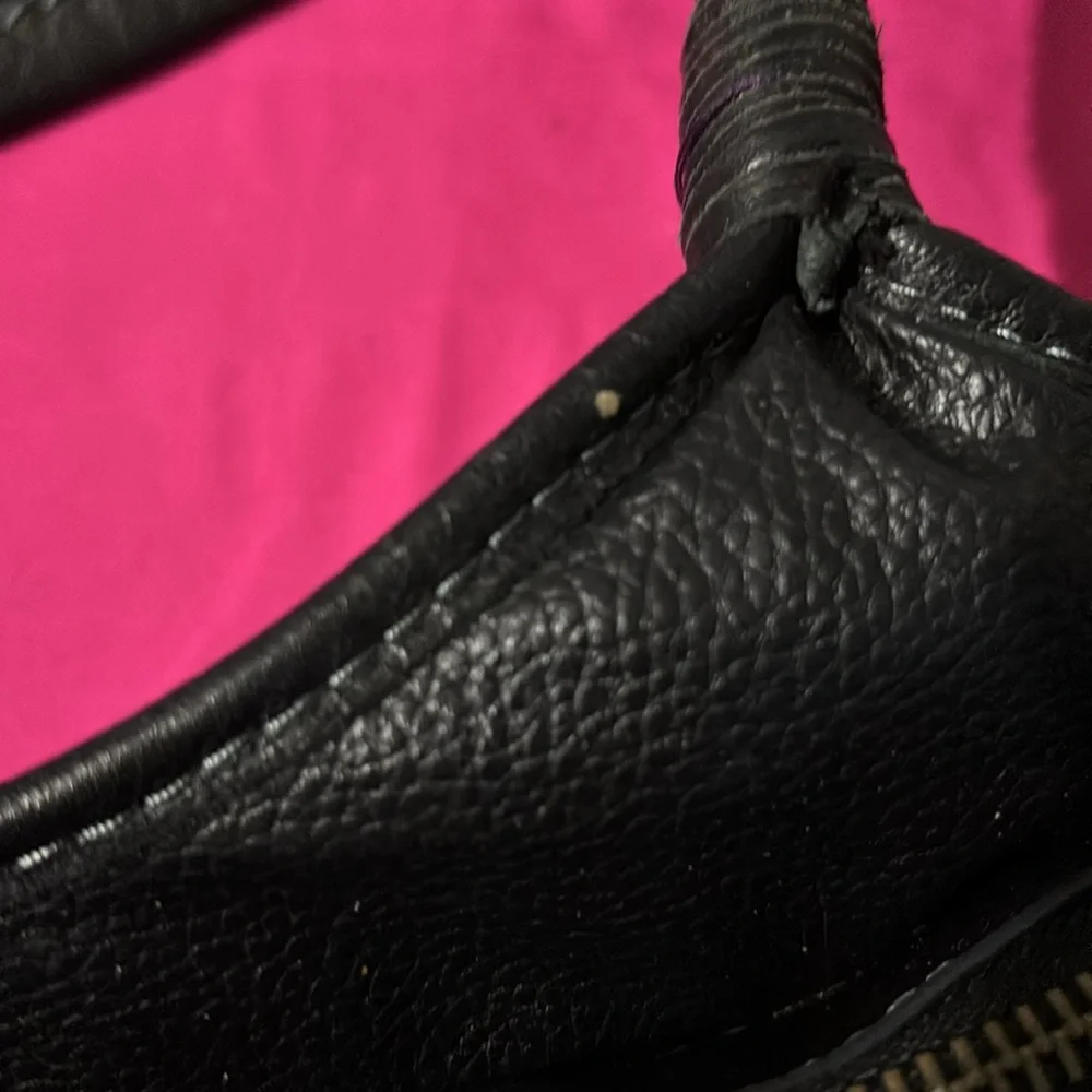The Sak Black Leather Purse - Picture 10 of 11